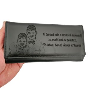portofel dama negru piele naturala O bunica este o mamica